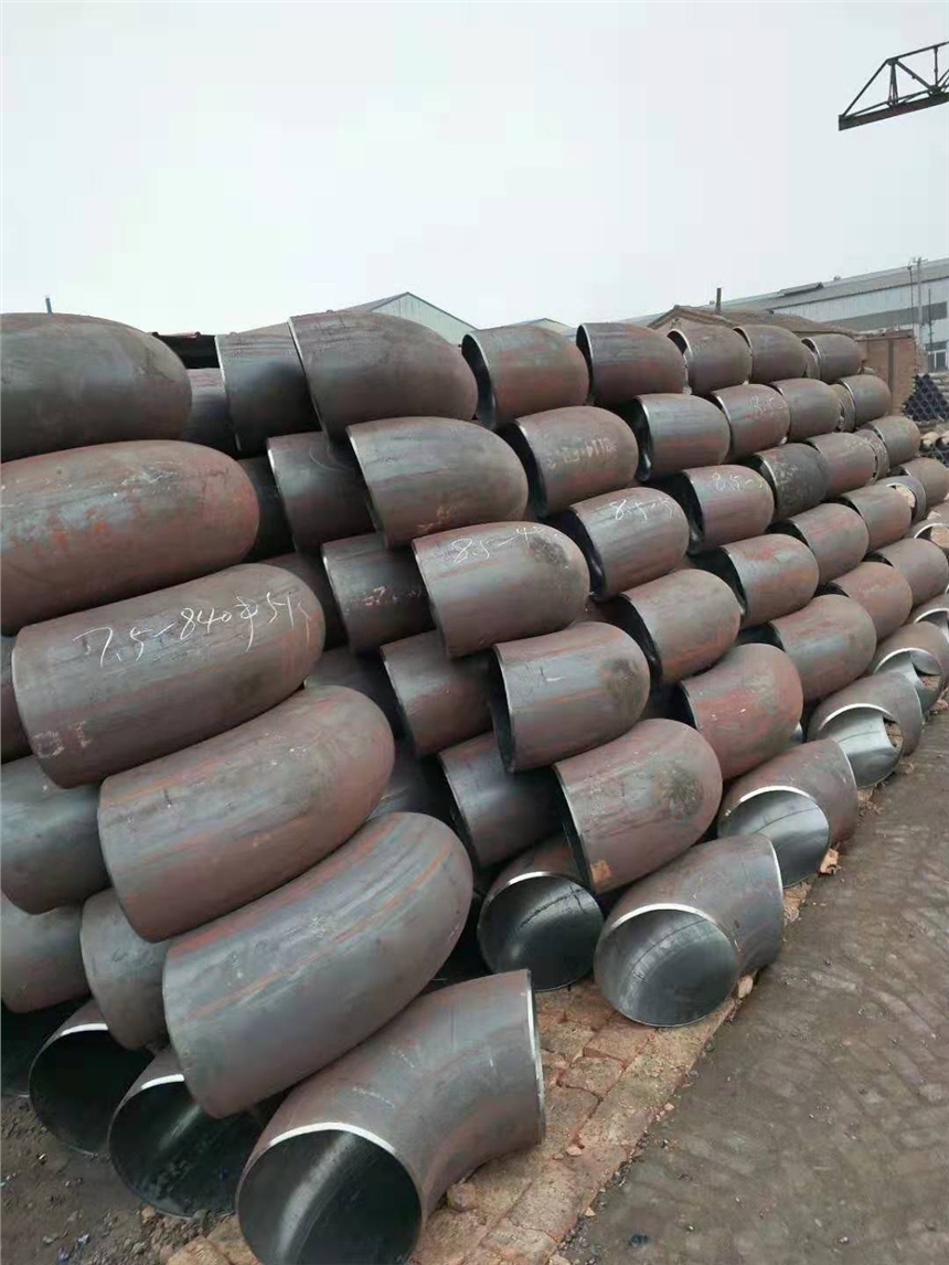 沖壓彎頭在排水系統中的應用與重要性